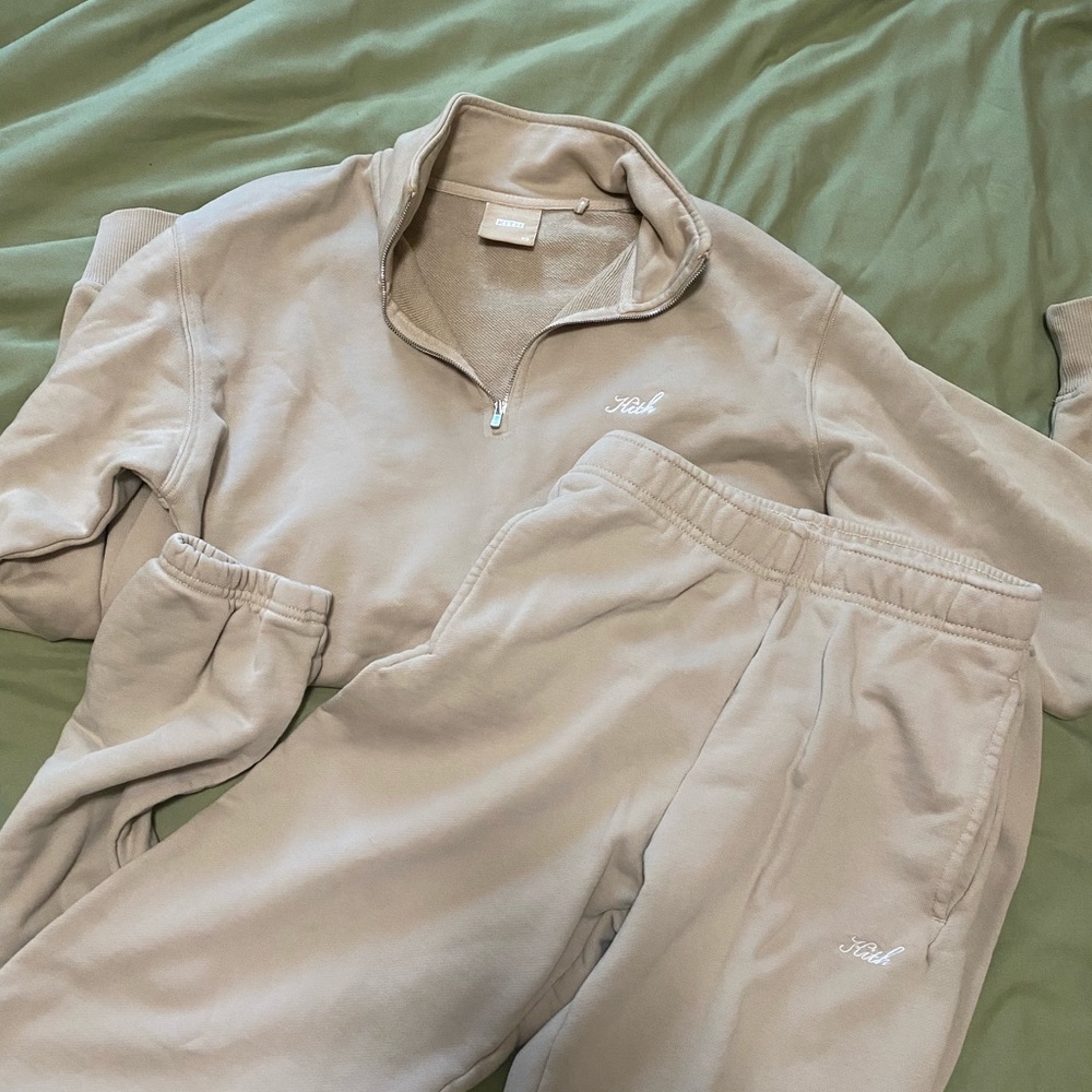 Kith sweat suit. Beige/tan. Worn once.